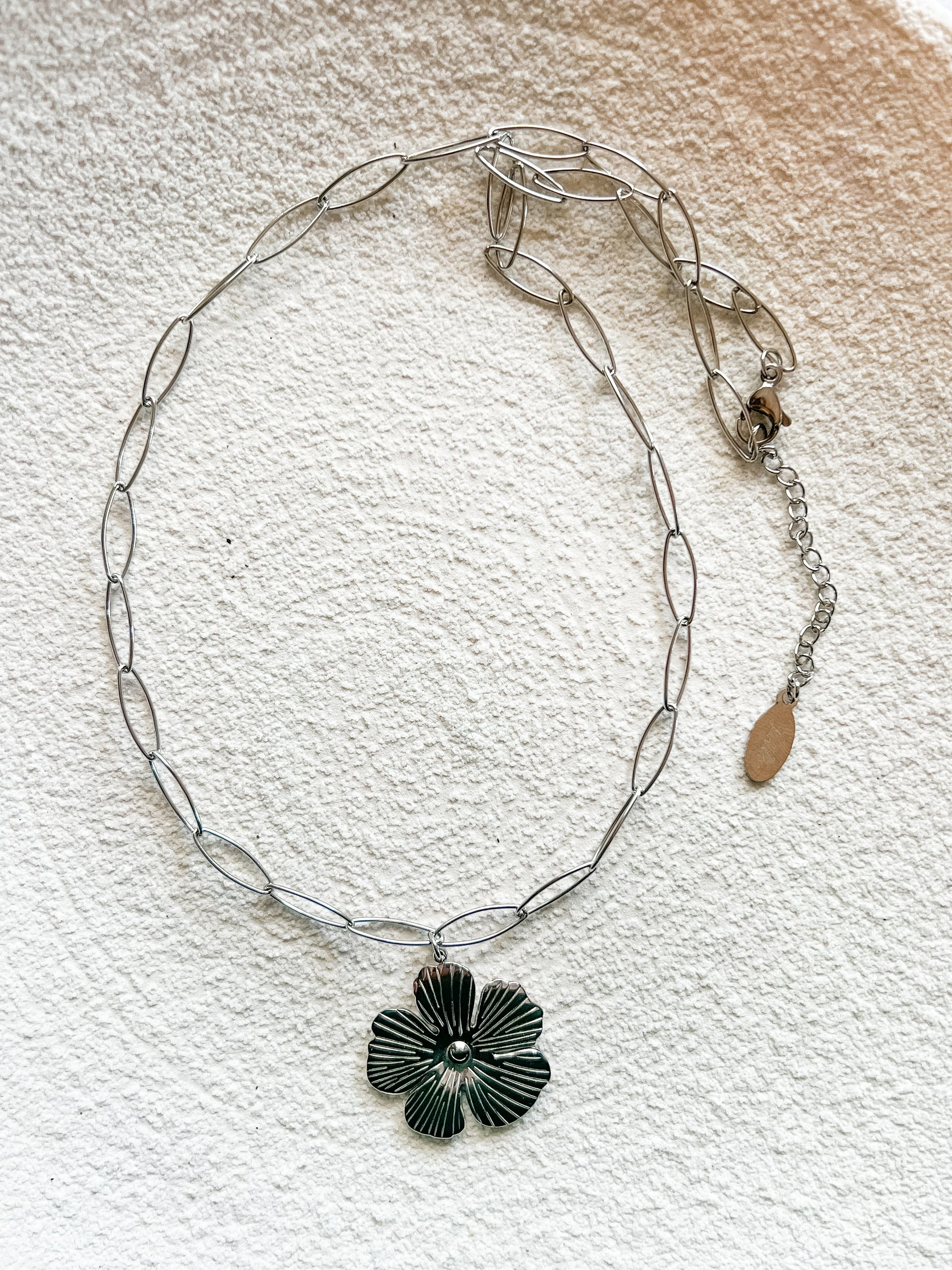 Collier HENORA