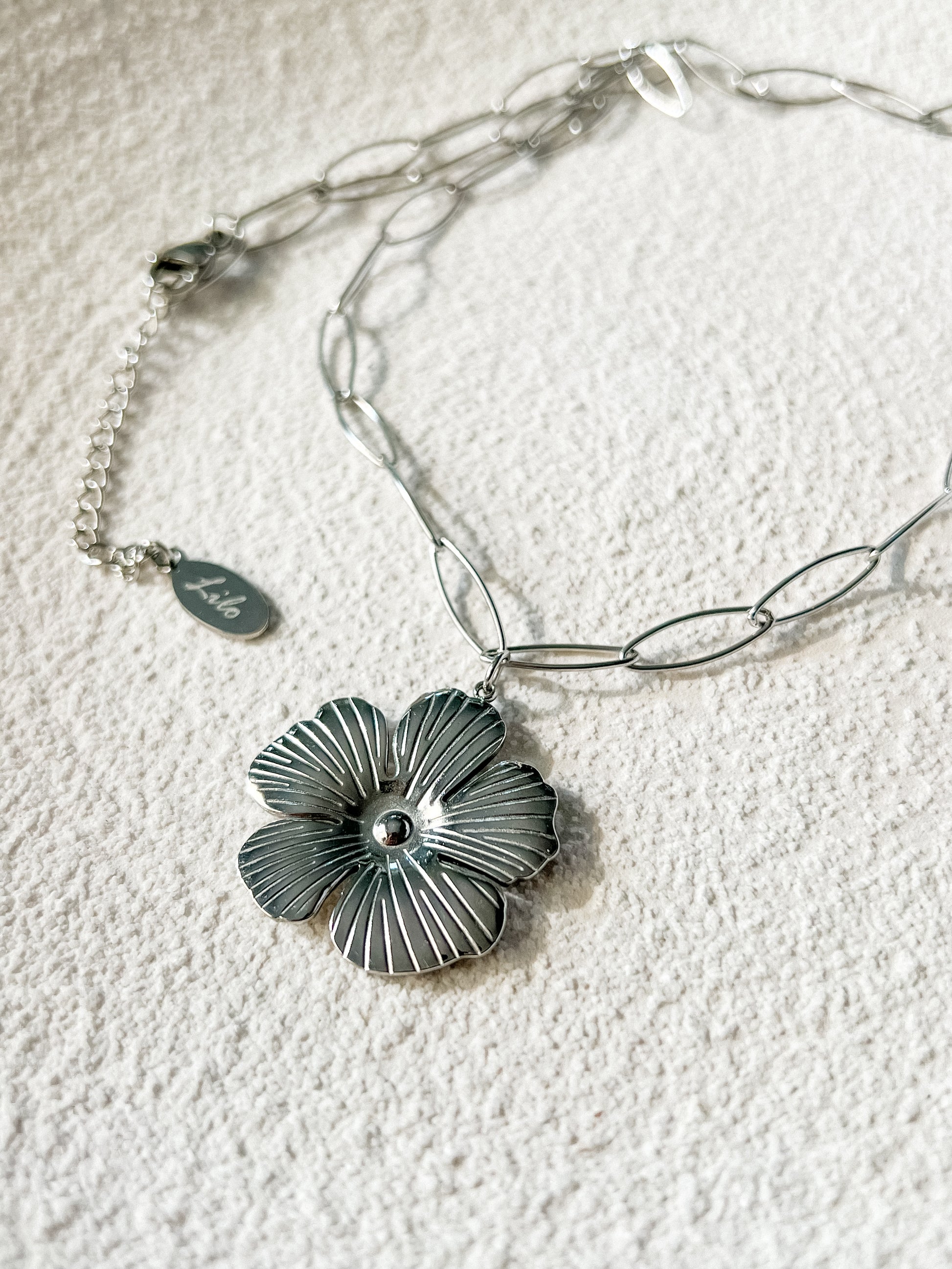 Collier HENORA