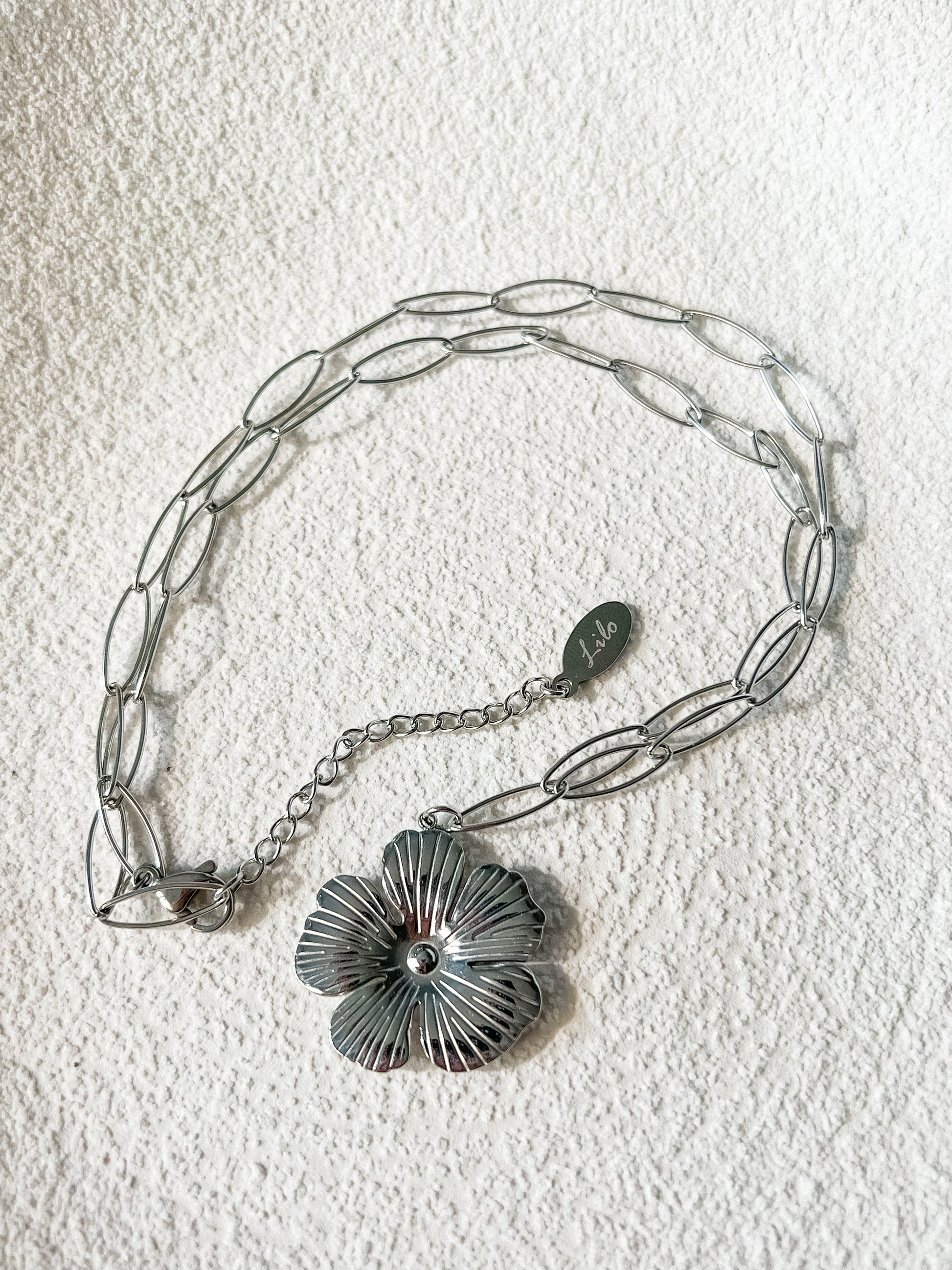 Collier HENORA